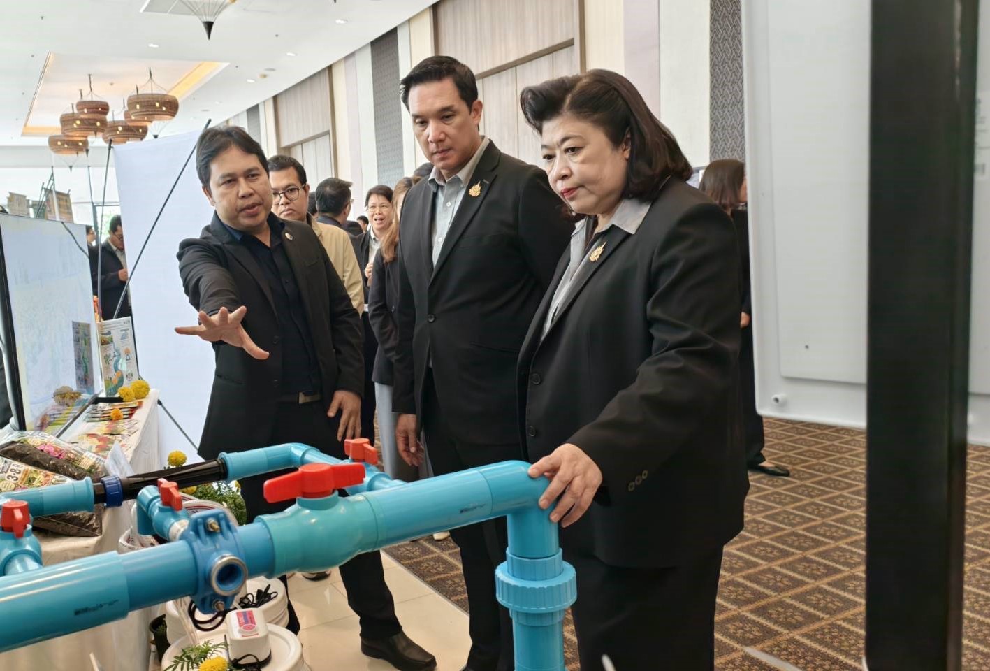 IMAGE - 7468
