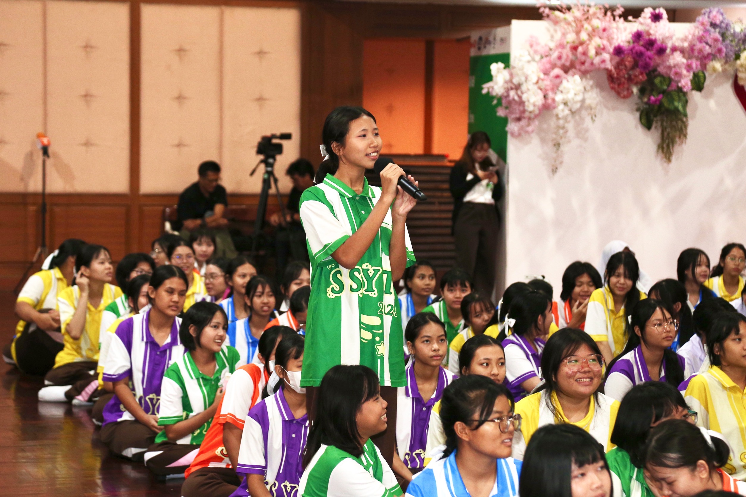 IMAGE - 7869